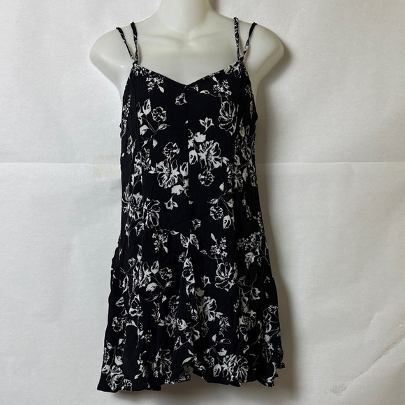 Forever 21 Black White Floral Mini Dress M Double Strap Keyhole Back Y2K - Picture 1 of 10
